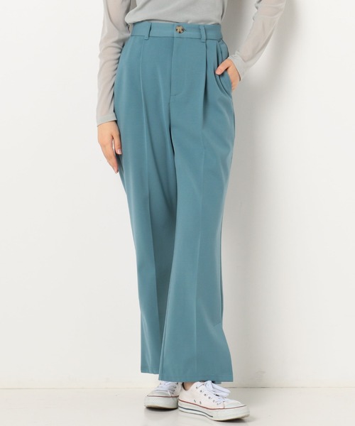 archives（アルシーヴ）の「タックテーパードパンツ（その他パンツ・レディース・イエロー/ブラック/ブルー/グリーン・MEDIUM）」の16枚目の写真