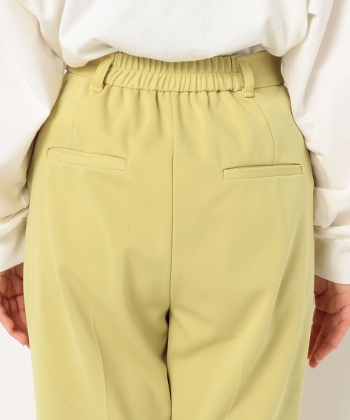 archives（アルシーヴ）の「タックテーパードパンツ（その他パンツ・レディース・イエロー/ブラック/ブルー/グリーン・MEDIUM）」の10枚目の写真