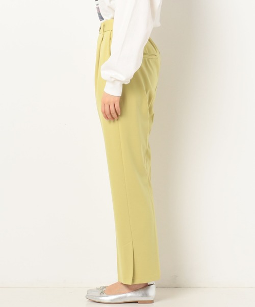archives（アルシーヴ）の「タックテーパードパンツ（その他パンツ・レディース・イエロー/ブラック/ブルー/グリーン・MEDIUM）」の13枚目の写真