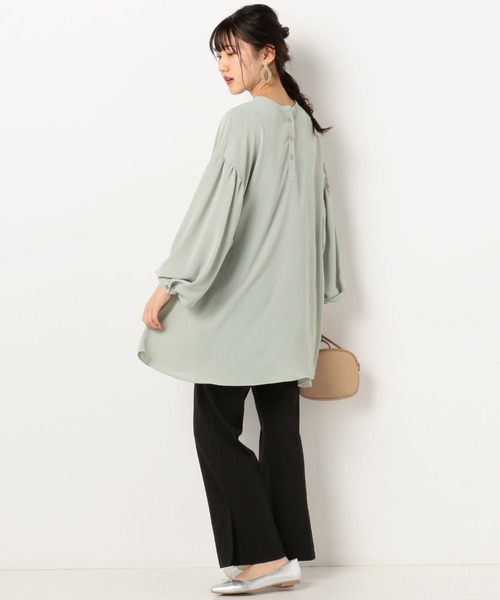 archives（アルシーヴ）の「タックテーパードパンツ（その他パンツ・レディース・イエロー/ブラック/ブルー/グリーン・MEDIUM）」の18枚目の写真