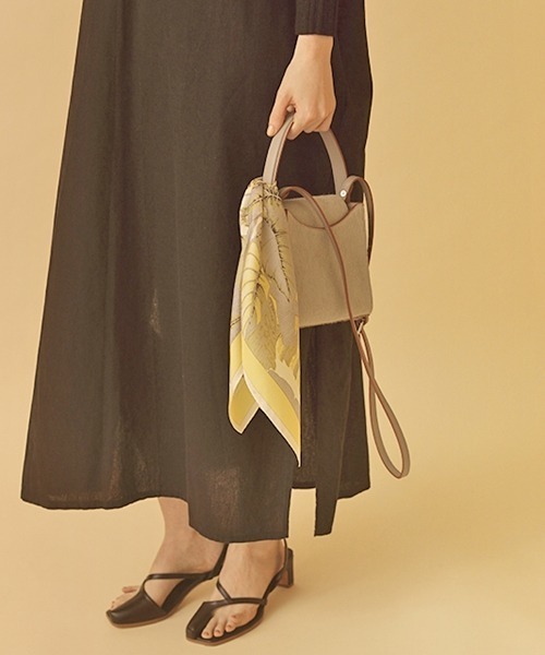 LE VERNIS(ル・ベルニ)の「LE VERNIS(ル・ベルニ)ボタニカルスカーフ(バンダナ/スカーフ・レディース・イエロー/ブラウン・FREE)」の4枚目の写真