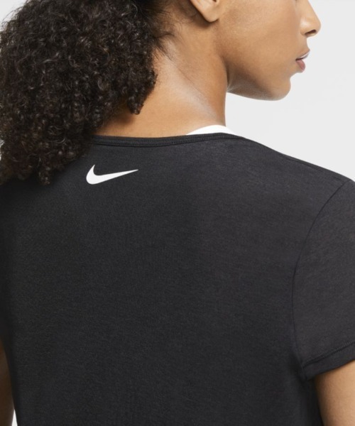 NIKE（ナイキ）の「ナイキ NIKE ウィメンズ アイコンクラッシュ S/S トップ（Tシャツ/カットソー・レディース・ブラック・S/XL/L/M）」の4枚目の写真
