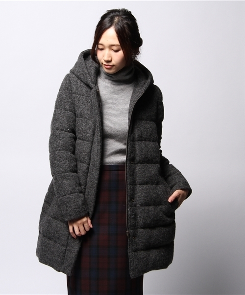 Tiara（ティアラ）の「フード付ダウン（ダウンジャケット/コート・レディース・チャコールグレー/ネイビー・4/3）」の2枚目の写真