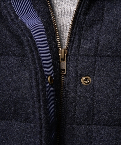 Tiara（ティアラ）の「フード付ダウン（ダウンジャケット/コート・レディース・チャコールグレー/ネイビー・4/3）」の4枚目の写真