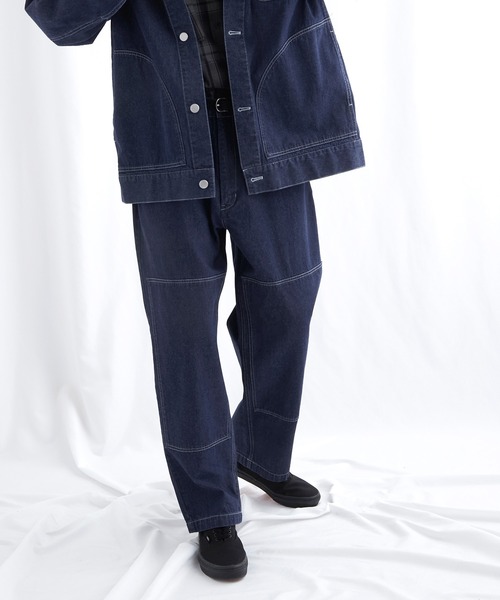 EMMA CLOTHES（エマクローズ）の「ユーティリティ ニーパッチステッチテーパードワイドバギーデニムパンツ EMMA CLOTHES（デニムパンツ・メンズ・インディゴブルー/ホワイト・M/L）」の2枚目の写真