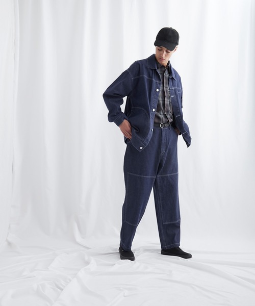 EMMA CLOTHES（エマクローズ）の「ユーティリティ ニーパッチステッチテーパードワイドバギーデニムパンツ EMMA CLOTHES（デニムパンツ・メンズ・インディゴブルー/ホワイト・M/L）」の11枚目の写真