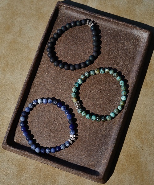 CHAN LUU（チャンルー）の「セミプレシャスストーン ストレッチブレスレット BS-6028（ブレスレット・メンズ・ターコイズブルー/ダークグレー/ブルー/ブラック/ブラウン/ライトブラウン/ホワイト・フリー）」の16枚目の写真