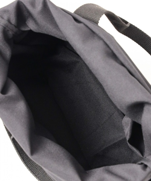 LEPSIM（レプシィム）の「ペーパーミニＴＯＴＥ　929438（ショルダーバッグ・レディース・ブラック/ベージュ/グレイッシュベージュ・ONE SIZE）」の5枚目の写真