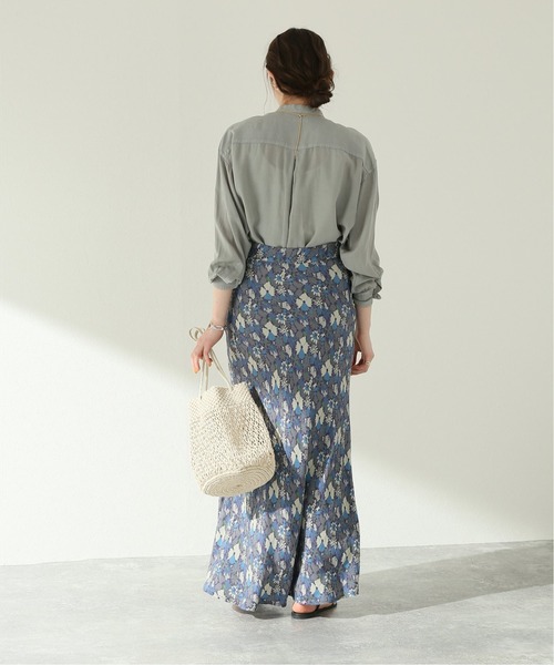 JOURNAL STANDARD relume（ジャーナルスタンダード　レリューム）の「レトロフラワープリントマーメイドスカート◆（スカート・レディース・ネイビー/イエロー・38/36）」の10枚目の写真