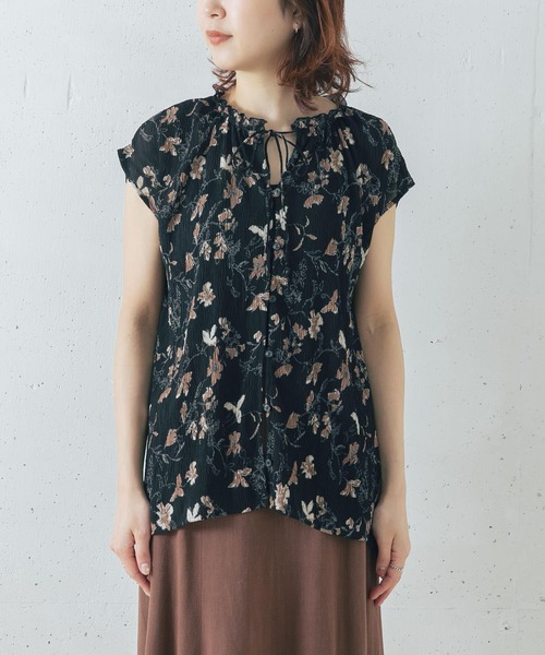 URBAN RESEARCH ROSSO(アーバンリサーチロッソ)の「ヨウリュウフラワーブラウス(シャツ/ブラウス・レディース・ブラック/アイボリー・FREE)」の13枚目の写真