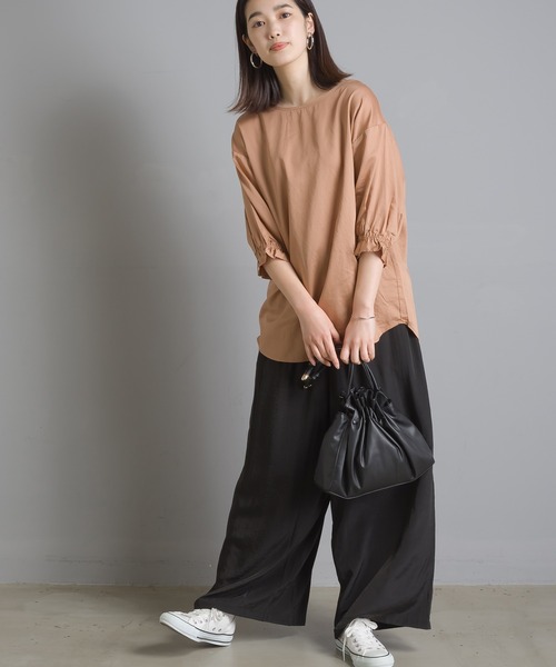 OMNES Another Edition（オムネス アナザーエディション）の「製品洗い綿サテン ボリューム袖2wayプルオーバーシャツ（シャツ/ブラウス・レディース・ホワイト/ブラウン系その他・FREE）」の15枚目の写真