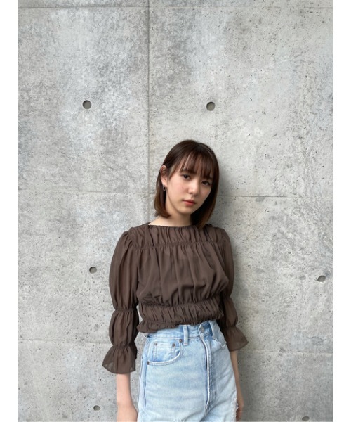 MOUSSY（マウジー）の「SHIRRING ブラウス（シャツ/ブラウス・レディース・ライトパープル/キャメル/ダークブラウン・FREE）」の21枚目の写真