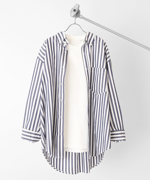 JOURNAL STANDARD relume（ジャーナルスタンダード　レリューム）の「ビッグシルエット ボタンダウンストライプシャツ（シャツ/ブラウス・メンズ・ネイビー/サックスブルー/ブルー/ブルー系その他・MEDIUM/LARGE）」の5枚目の写真