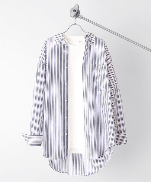 JOURNAL STANDARD relume（ジャーナルスタンダード　レリューム）の「ビッグシルエット ボタンダウンストライプシャツ（シャツ/ブラウス・メンズ・ネイビー/サックスブルー/ブルー/ブルー系その他・MEDIUM/LARGE）」の6枚目の写真