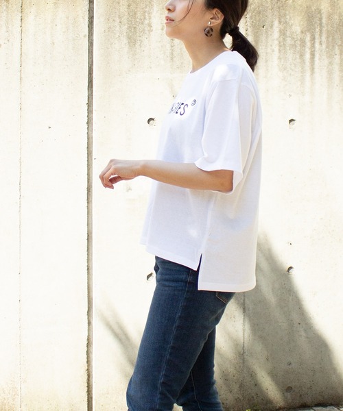 ALL ORDINARIES(オールオーディナリーズ)の「ORDINARIESロゴオーバーTシャツ(Tシャツ/カットソー・レディース・ホワイト/ベージュ/オリーブ/ブラック・M/XS/L)」の12枚目の写真