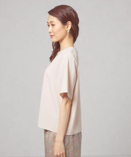 closet story（クローゼットストーリー）の「＜closet story＞ ジョーゼット Vネック TEE ブラウス（シャツ/ブラウス・レディース・ホワイト/ライム/ライトピンク・FREE）」の6枚目の写真