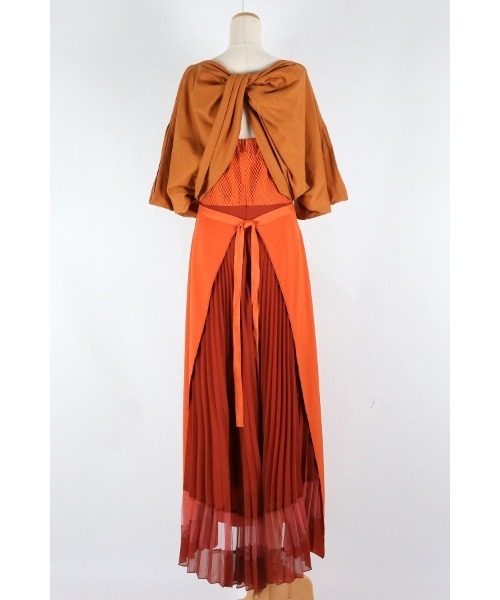 AULA AILA(アウラアイラ)の「ツイストバックドレス(ドレス・レディース・ブラック/オレンジ/カーキ・1/0)」の19枚目の写真