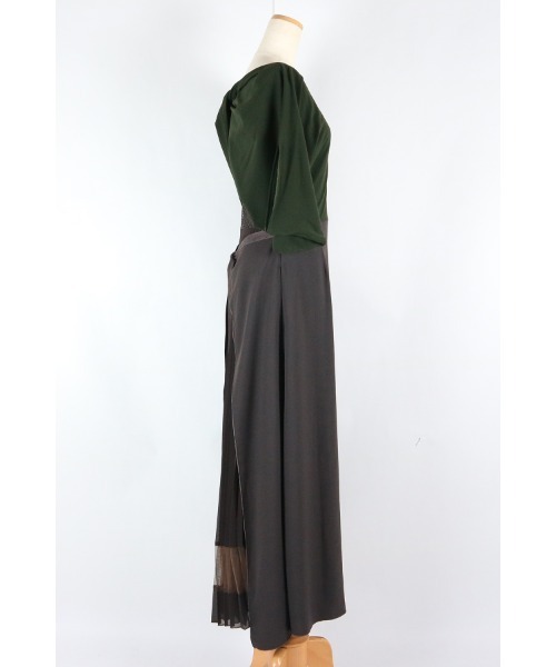 AULA AILA(アウラアイラ)の「ツイストバックドレス(ドレス・レディース・ブラック/オレンジ/カーキ・1/0)」の22枚目の写真