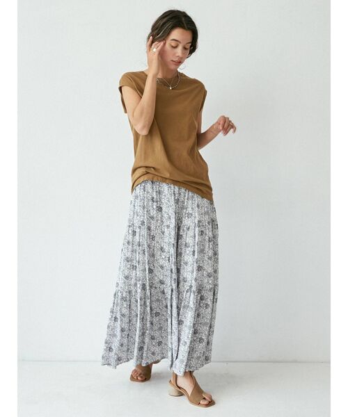 Ungrid（アングリッド）の「フラワーマキシスカート（スカート・レディース・ネイビー/オフホワイト・FREE）」の6枚目の写真