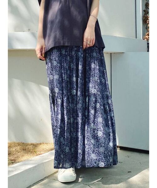 Ungrid（アングリッド）の「フラワーマキシスカート（スカート・レディース・ネイビー/オフホワイト・FREE）」の15枚目の写真