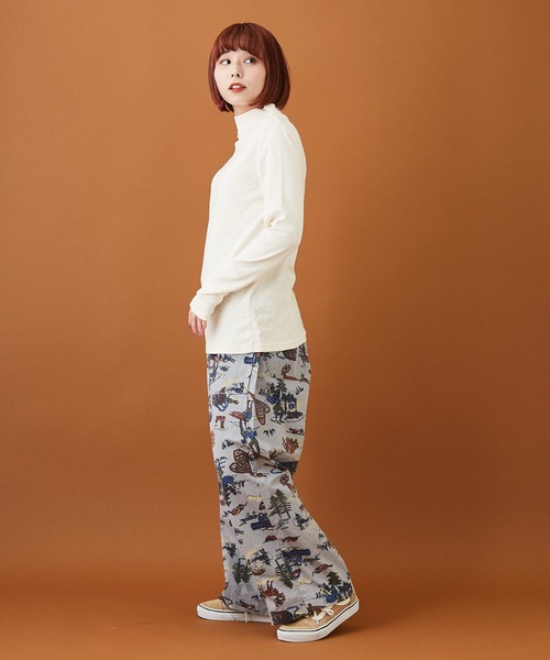 CUBE SUGAR（キューブシュガー）の「ショートスラブフライス 無地 長袖 ハイネック（Tシャツ/カットソー・レディース・ホワイト/ブラック/カーキ/イエロー/トップグレー/レンガ・M）」の9枚目の写真