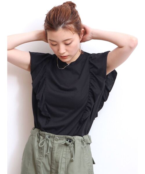 Ungrid（アングリッド）の「フリルデザインタンクトップ（Tシャツ/カットソー・レディース・オフホワイト/ブラック/カーキ・FREE）」の17枚目の写真