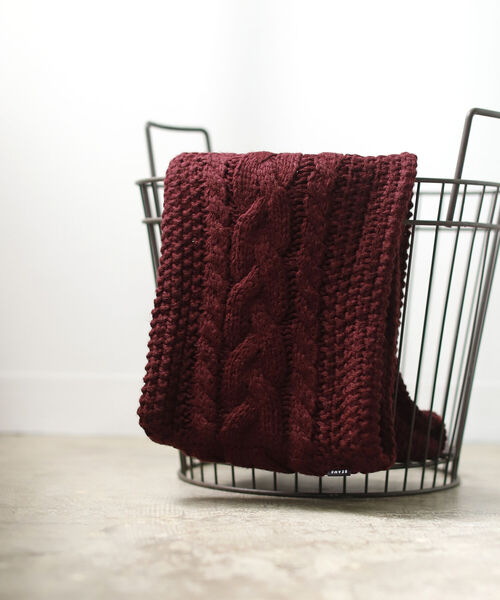 BEAMS(ビームス)の「BEAMS / ケーブル リブ スヌード(ネックウォーマー/スヌード・メンズ・ブラック/グレー/ワイン・ONE SIZE)」の3枚目の写真