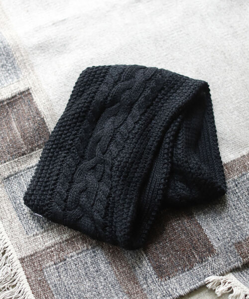BEAMS(ビームス)の「BEAMS / ケーブル リブ スヌード(ネックウォーマー/スヌード・メンズ・ブラック/グレー/ワイン・ONE SIZE)」の1枚目の写真
