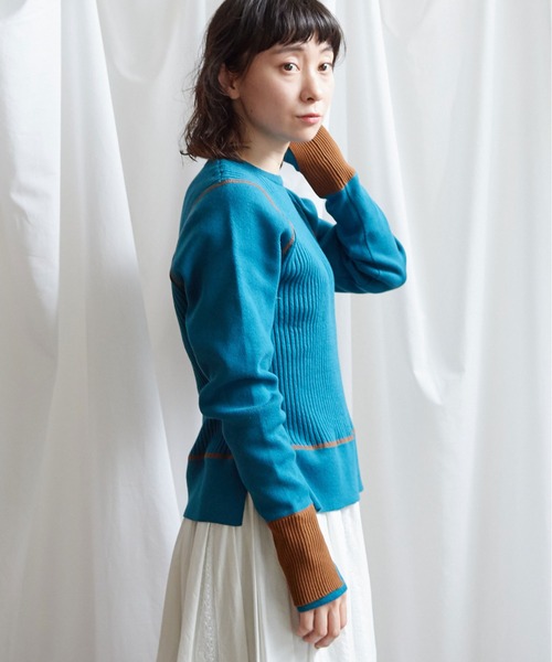 Lene（レネ）の「ギリシャコットン/バイカラークループルオーバー（ニット/セーター・レディース・ブルー/キナリ/ブラック・FREE）」の5枚目の写真