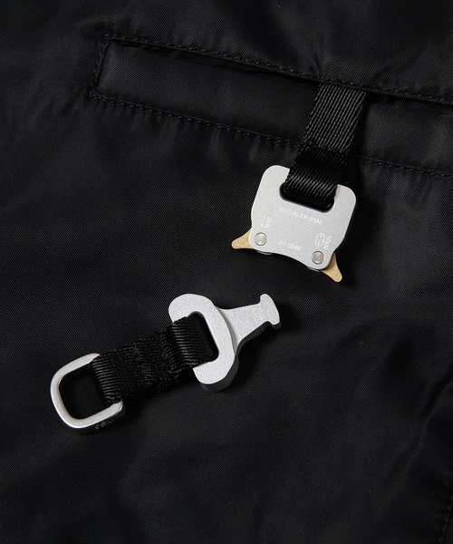 1017 ALYX 9SM(アリクス)の「BOMBER - 1(ブルゾン・メンズ・ブラック・MEDIUM/LARGE/X-LARGE)」の4枚目の写真