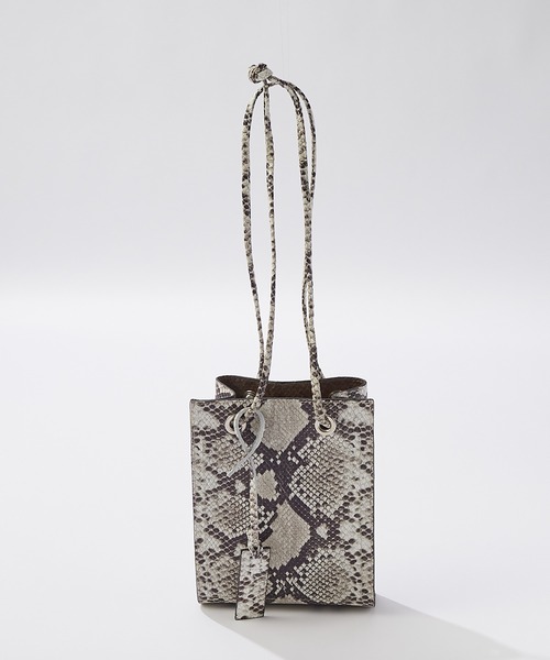 marco masi（マルコマージ）の「【MARCO MASI(マルコマージ)】プリントコンパクトショルダー（ショルダーバッグ・レディース・ベージュ・FREE）」の7枚目の写真