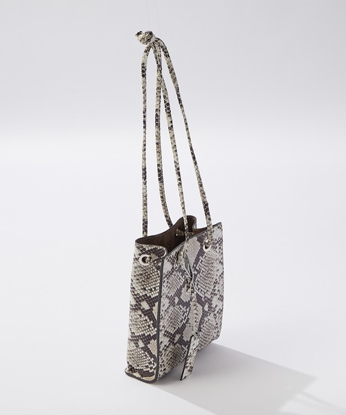 marco masi（マルコマージ）の「【MARCO MASI(マルコマージ)】プリントコンパクトショルダー（ショルダーバッグ・レディース・ベージュ・FREE）」の8枚目の写真