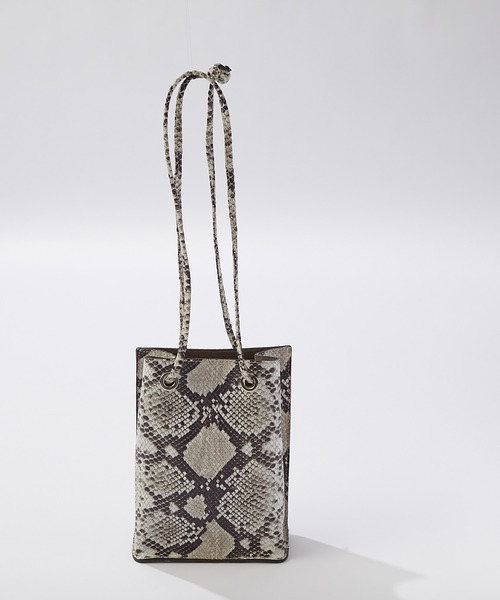 marco masi（マルコマージ）の「【MARCO MASI(マルコマージ)】プリントコンパクトショルダー（ショルダーバッグ・レディース・ベージュ・FREE）」の10枚目の写真