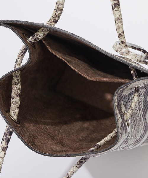 marco masi（マルコマージ）の「【MARCO MASI(マルコマージ)】プリントコンパクトショルダー（ショルダーバッグ・レディース・ベージュ・FREE）」の12枚目の写真