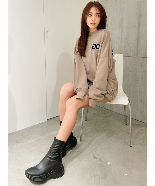 GYDA（ジェイダ）の「STAN CLOUTスウェットTOPS（スウェット・レディース・ベージュ/グレー/マスタード・FREE）」の15枚目の写真