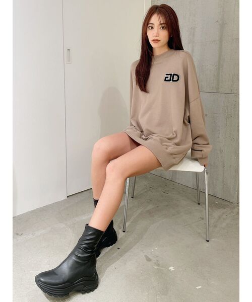 GYDA（ジェイダ）の「STAN CLOUTスウェットTOPS（スウェット・レディース・ベージュ/グレー/マスタード・FREE）」の9枚目の写真