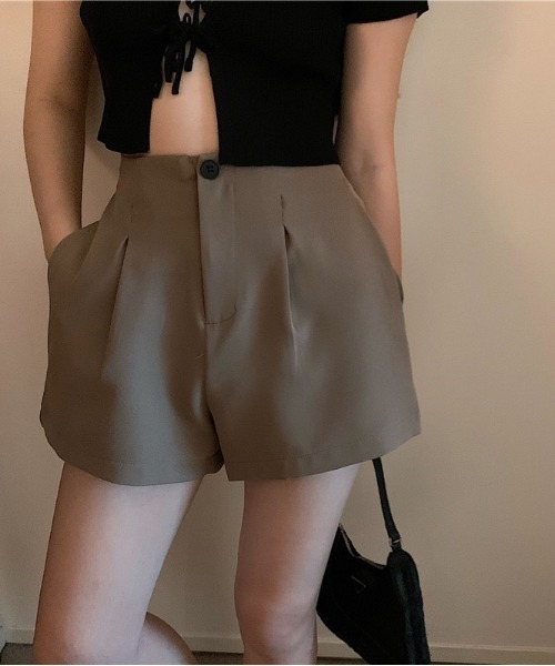 Mimma/Mimaa（ミマ）の「【Mimma/Mimaa】スラックスショートパンツ（スラックス・レディース・ブラック/ブラウン・FREE）」の6枚目の写真