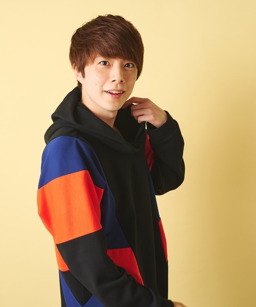 Lui's（ルイス）の「【NBNG×Lui's】 配色切替フーディー（パーカー・メンズ・ブラック・FREE）」の8枚目の写真