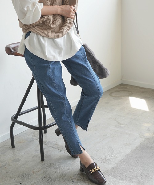 Futier land（フューティアランド）の「フロントスリットテーパードデニムパンツ（デニムパンツ・レディース・ブルー/ネイビー/インディゴブルー・SMALL/MEDIUM/LARGE/X-LARGE）」の3枚目の写真