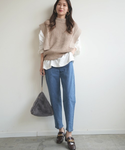 Futier land（フューティアランド）の「フロントスリットテーパードデニムパンツ（デニムパンツ・レディース・ブルー/ネイビー/インディゴブルー・SMALL/MEDIUM/LARGE/X-LARGE）」の5枚目の写真