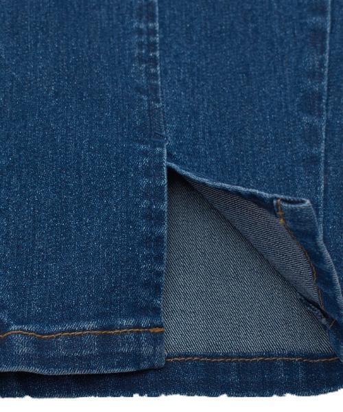 Futier land（フューティアランド）の「フロントスリットテーパードデニムパンツ（デニムパンツ・レディース・ブルー/ネイビー/インディゴブルー・SMALL/MEDIUM/LARGE/X-LARGE）」の16枚目の写真