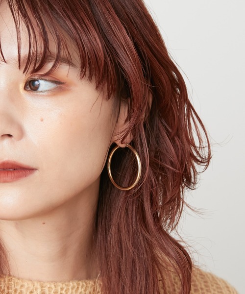 Omekashi(オメカシ)の「ミドルフープピアス(ピアス(両耳用)・レディース・ゴールド/シルバー・ONE SIZE)」の9枚目の写真