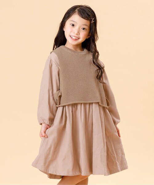 Seraph(セラフ)の「レイヤードベスト付きワンピース(ワンピース・キッズ・ブラウン/キナリ/ピンク・110/90/130/80/120/140/95/100)」の3枚目の写真