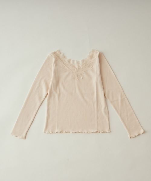 Chico（チコ）の「【SALON by Chico限定】レース衿ワッフルロンT（Tシャツ/カットソー・レディース・チャコールグレー/ピンク/アイボリー・FREE/SMALL）」の2枚目の写真