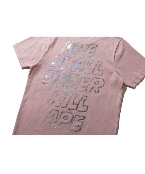 A BATHING APE(アベイシングエイプ)の「HOLOGRAM ASNKA LETTERED TEE L(Tシャツ/カットソー・レディース・ピンク/ブラック・X-SMALL/SMALL/XX-SMALL)」の4枚目の写真