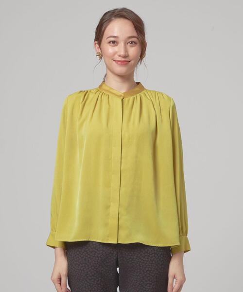 closet story(クローゼットストーリー)の「<closet story(クローゼットストーリー)>ネックサテン ブラウス(シャツ/ブラウス・レディース・イエロー/ロイヤルブルー/ブラック・FREE)」の4枚目の写真