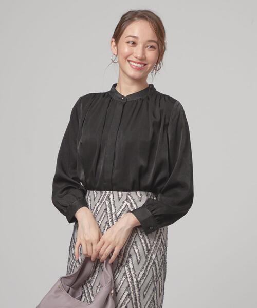 closet story(クローゼットストーリー)の「<closet story(クローゼットストーリー)>ネックサテン ブラウス(シャツ/ブラウス・レディース・イエロー/ロイヤルブルー/ブラック・FREE)」の12枚目の写真