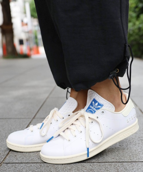 adidas（アディダス）の「adidas/アディダス STAN SMITH ORIGINALS スタンスミス スニーカー（スニーカー・メンズ・ホワイト・23.5cm/24.5cm/26.5cm/27.5cm/23.0cm/24.0cm/25.0cm/26.0cm/27.0cm/28.0cm）」の3枚目の写真