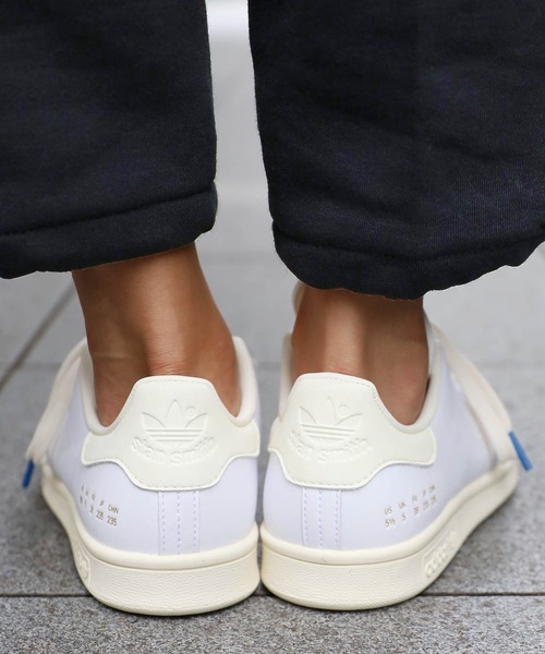 adidas（アディダス）の「adidas/アディダス STAN SMITH ORIGINALS スタンスミス スニーカー（スニーカー・メンズ・ホワイト・23.5cm/24.5cm/26.5cm/27.5cm/23.0cm/24.0cm/25.0cm/26.0cm/27.0cm/28.0cm）」の6枚目の写真