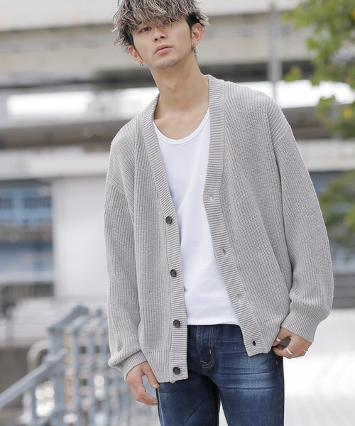 ADMIX/ATELIER SAB MEN(アドミックスアトリエサブメン)の「ハイバルキー糸 片畦編み オーバーサイズ ルーズ カーディガン(カーディガン/ボレロ・メンズ・グレイッシュベージュ/グリーン/ネイビー/ブラック/ホワイト/ダークブラウン/ライトグレー/グレー系その他・48/50)」の4枚目の写真